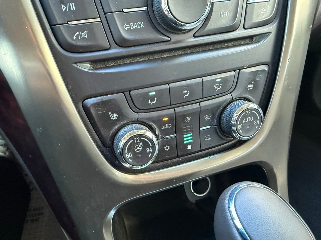 2012 Buick Verano Leather Group