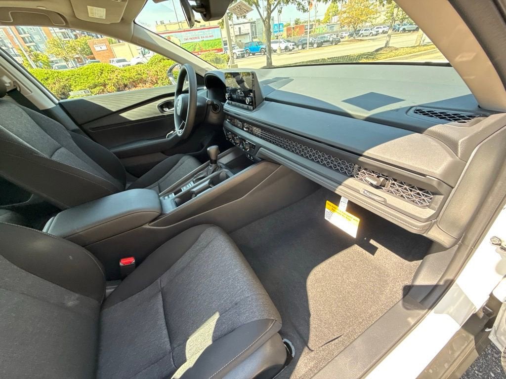 2025 Honda Accord Sedan 1.5T SE