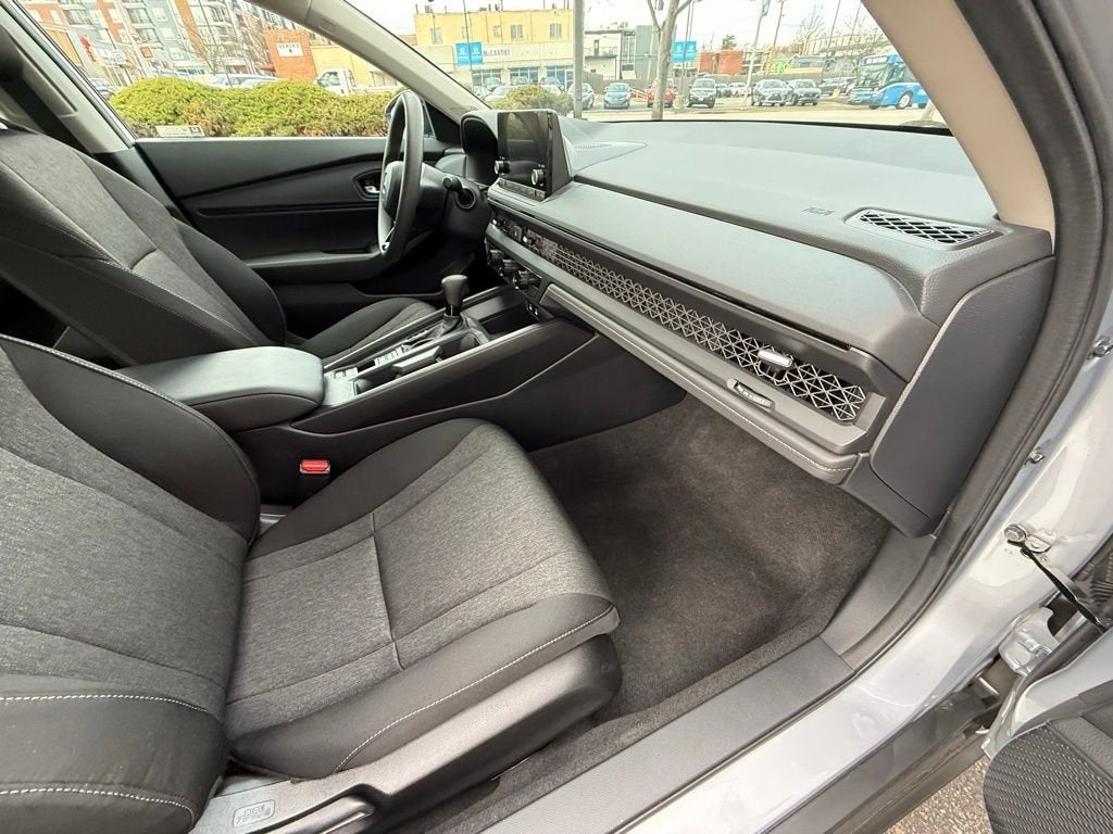 2025 Honda Accord Sedan 1.5T SE