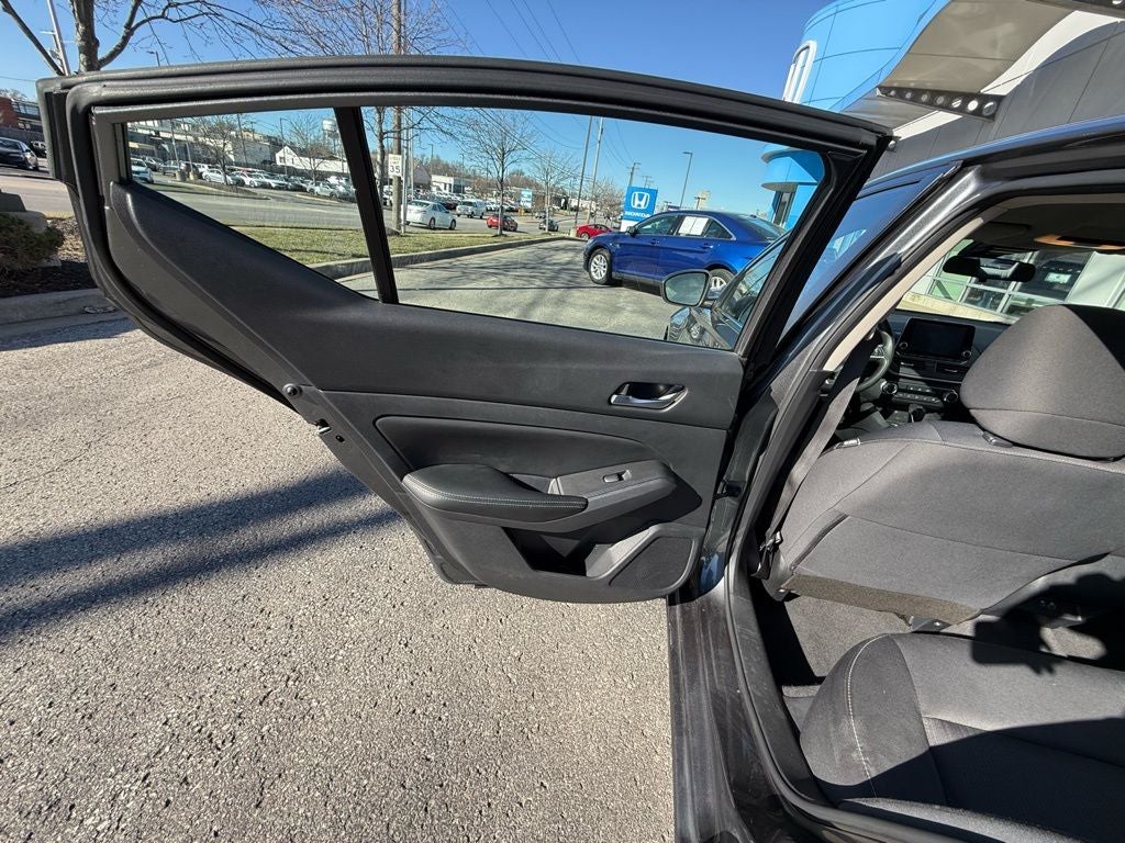 2022 Nissan Altima 2.5 SV