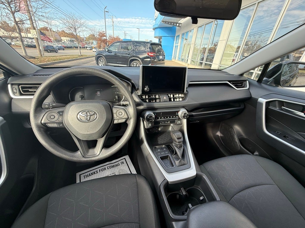 2025 Toyota RAV4 XLE