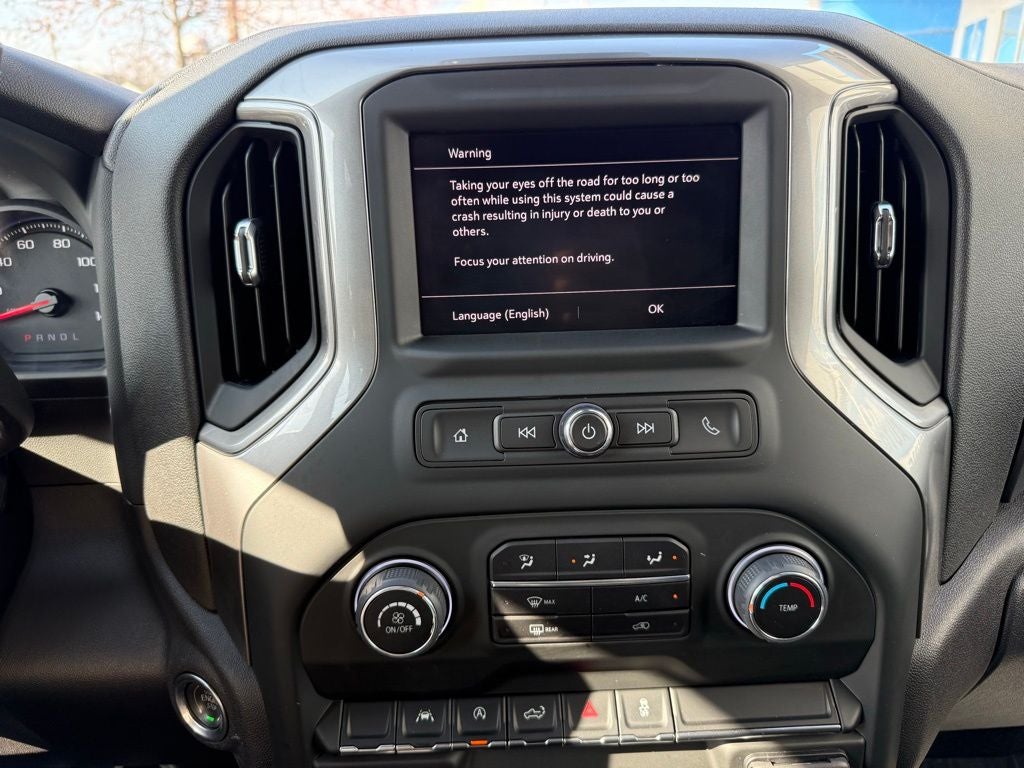 2024 Chevrolet Silverado 1500 Custom