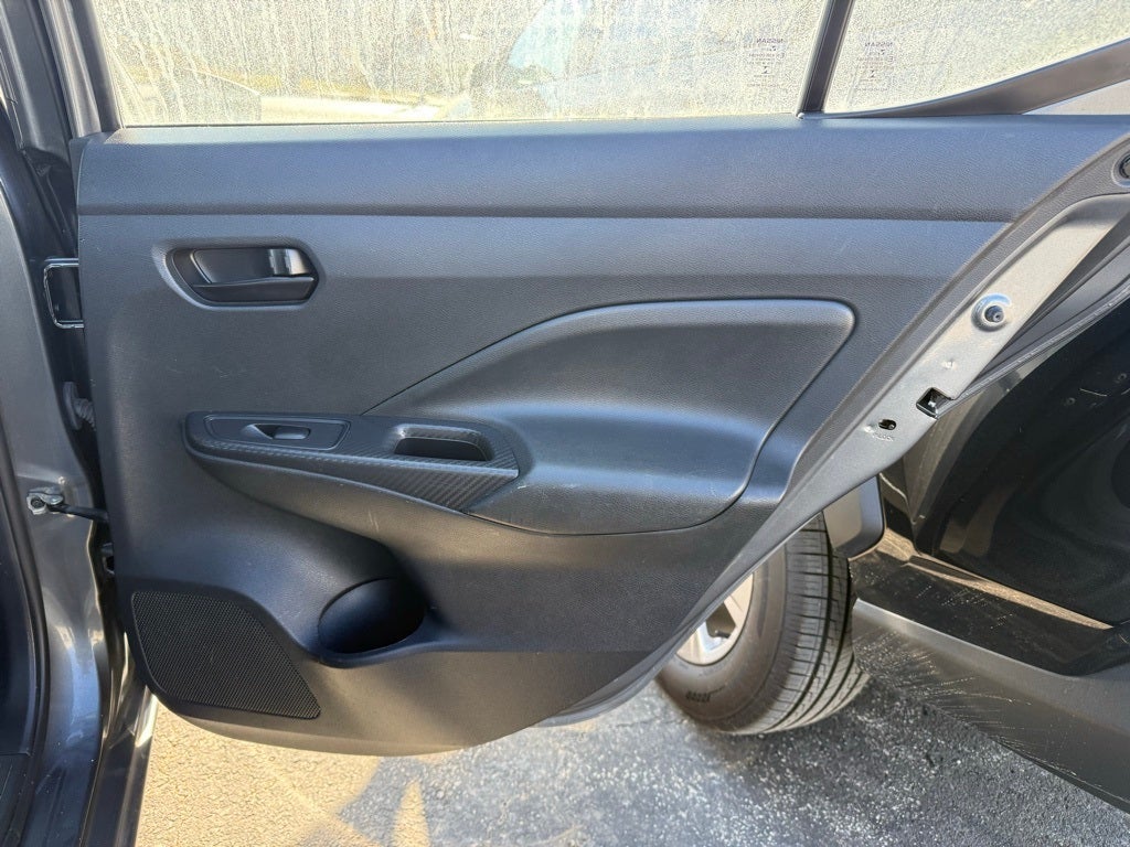 2021 Nissan Versa 1.6 S