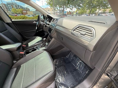 2018 Volkswagen Tiguan 2.0T SEL 4Motion