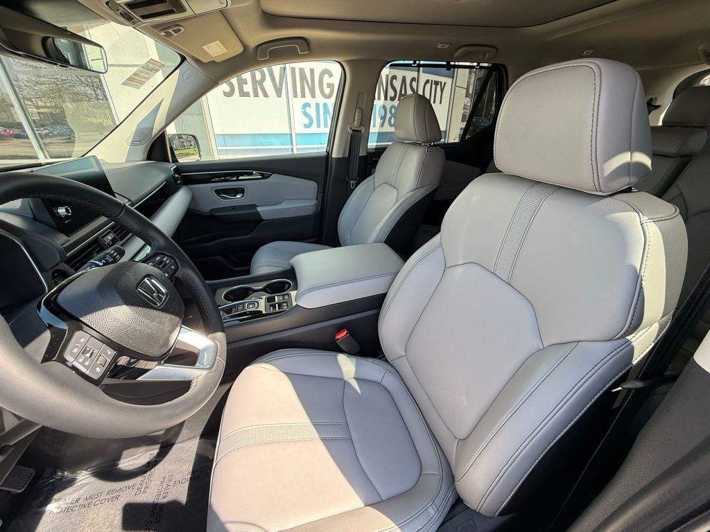 2025 Honda Pilot Touring