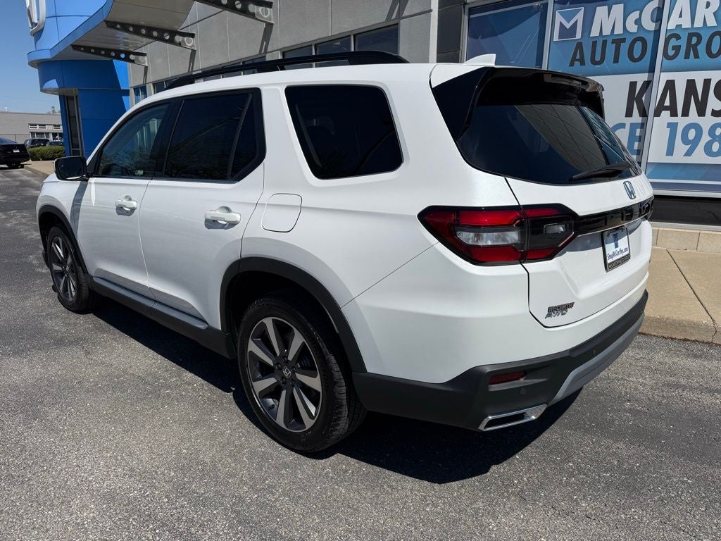 2025 Honda Pilot Touring