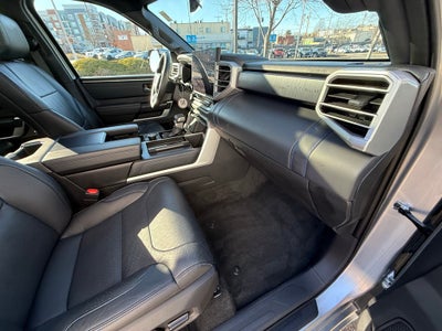 2023 Toyota Sequoia Platinum