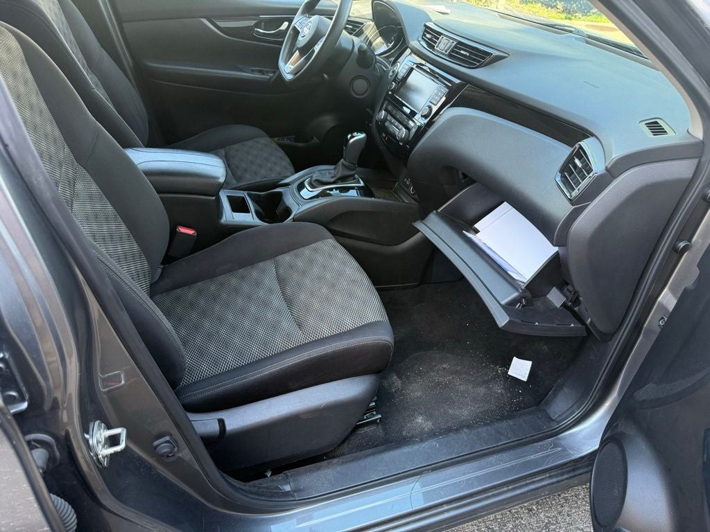 2020 Nissan Rogue Sport SV