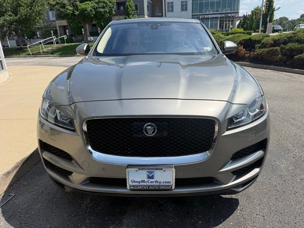 2019 Jaguar F-PACE 25t Prestige
