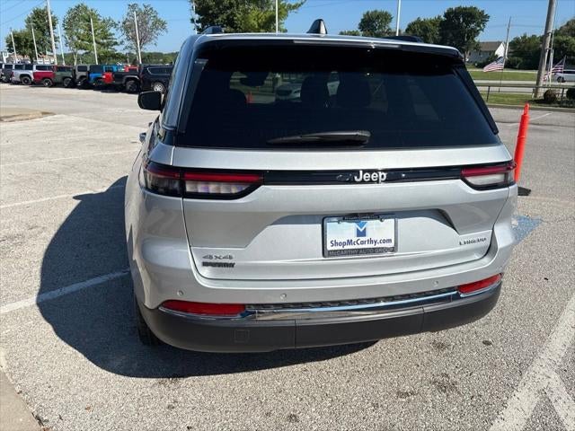 2024 Jeep Grand Cherokee Laredo X 4x4