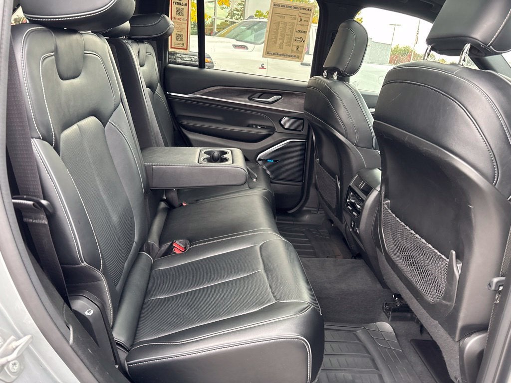 2022 Jeep Grand Cherokee Overland 4x4