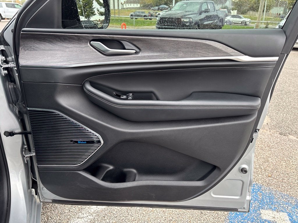 2022 Jeep Grand Cherokee Overland 4x4