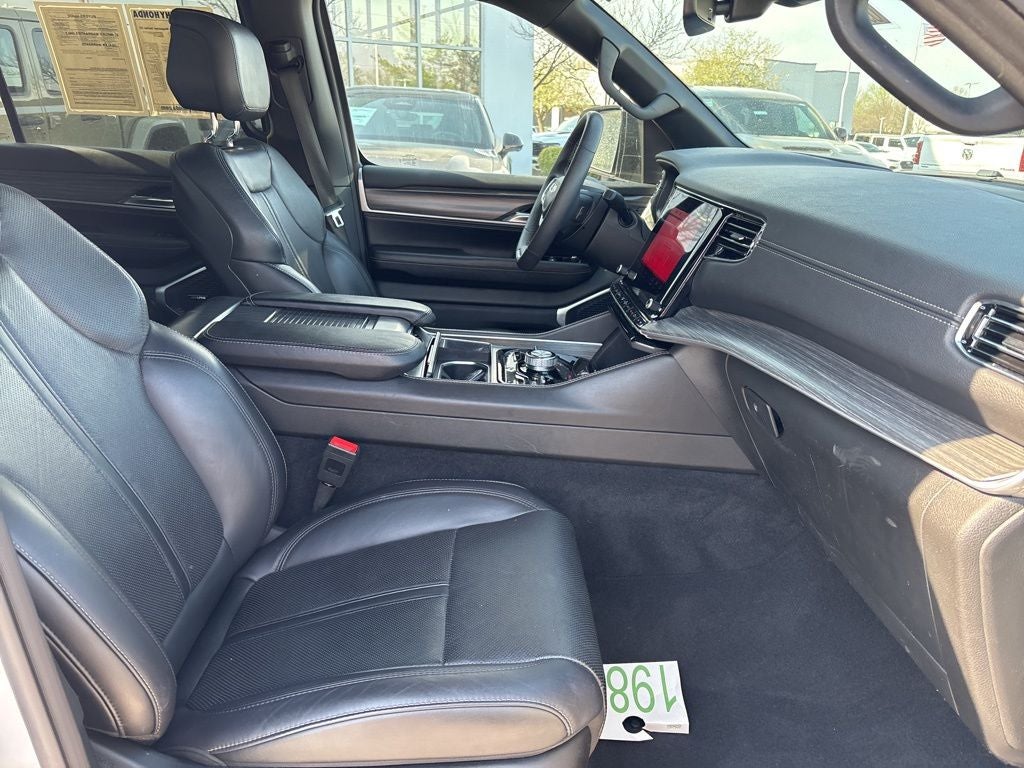 2023 Jeep Wagoneer Series III