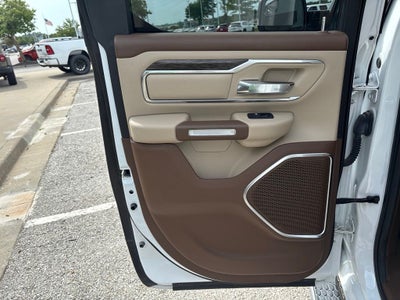2020 RAM 1500 Laramie Quad Cab 4x4 6'4' Box