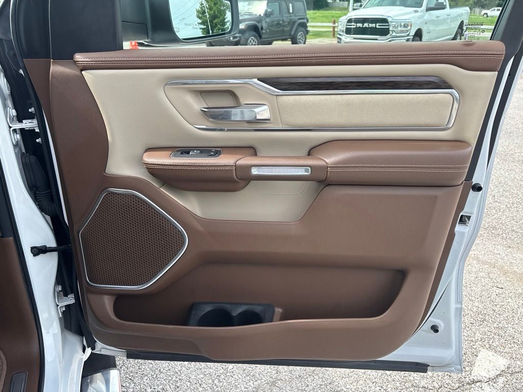 2020 RAM 1500 Laramie Quad Cab 4x4 6'4' Box