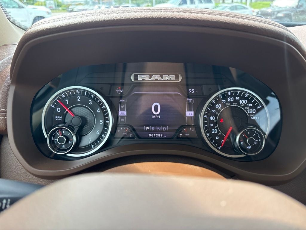 2020 RAM 1500 Laramie Quad Cab 4x4 6'4' Box
