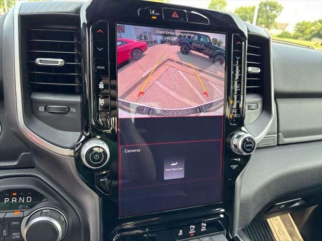 2025 RAM 1500 Big Horn Crew Cab 4x4 5'7' Box