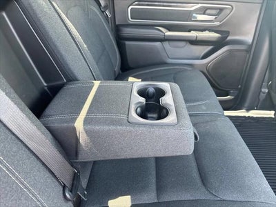 2020 RAM 1500 Big Horn Crew Cab 4x4 5'7' Box