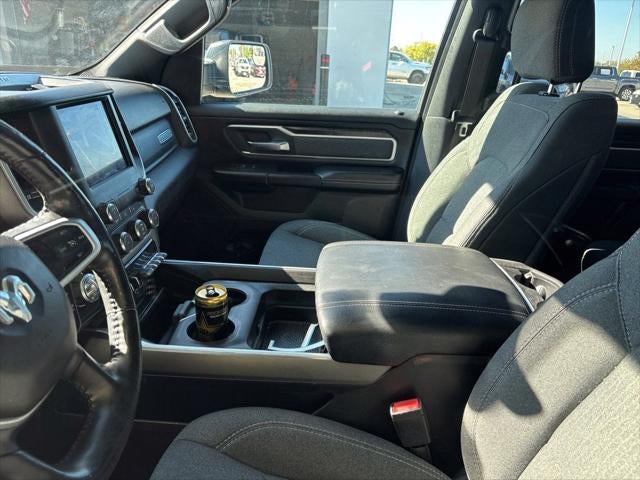 2020 RAM 1500 Big Horn Crew Cab 4x4 5'7' Box