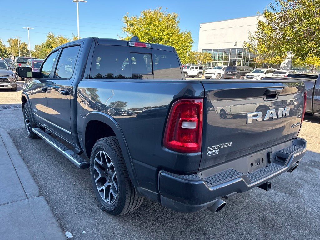 2026 RAM 1500 Laramie Crew Cab 4x4 5'7' Box