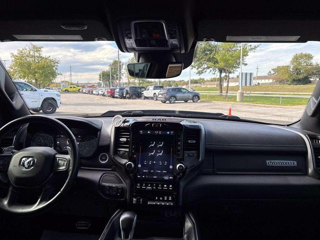 2022 RAM 1500 Laramie Crew Cab 4x4 5'7' Box
