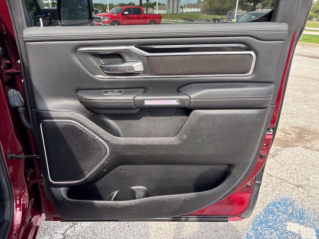 2021 RAM 1500 Laramie Crew Cab 4x4 5'7' Box