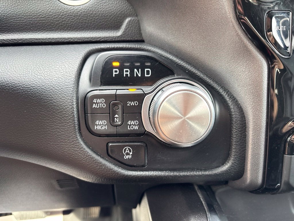 2021 RAM 1500 Laramie Crew Cab 4x4 5'7' Box