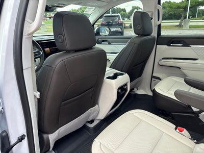 2024 GMC Acadia Denali