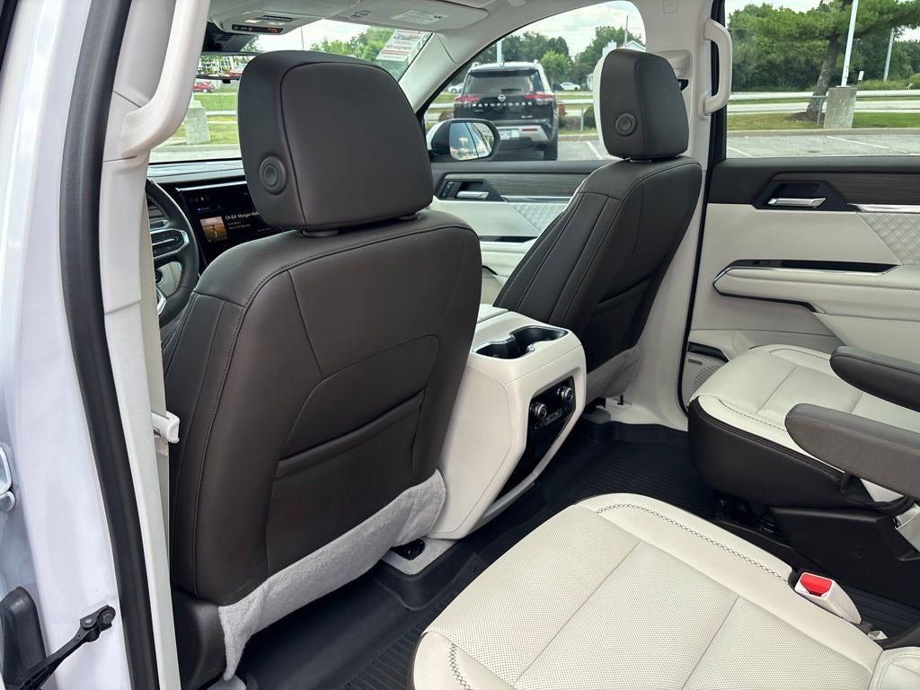 2024 GMC Acadia Denali