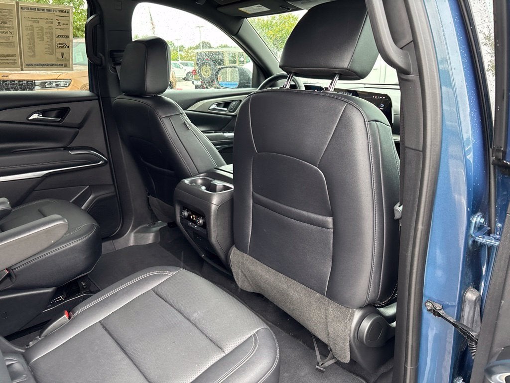 2025 Chevrolet Traverse FWD LT