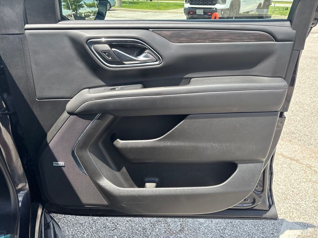2024 Chevrolet Suburban LT