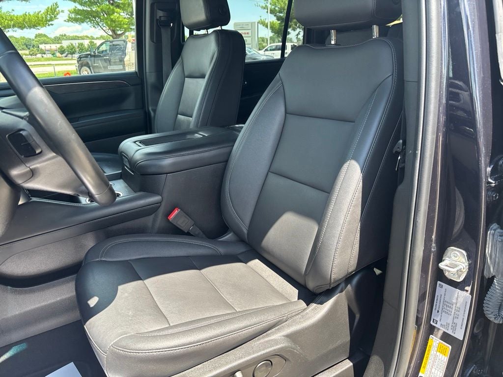 2024 Chevrolet Suburban LT