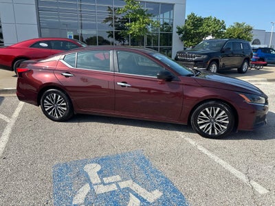 2025 Nissan Altima SV FWD