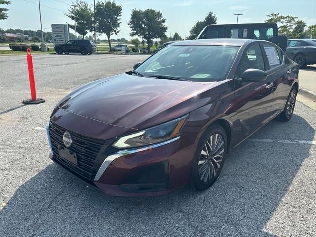 2025 Nissan Altima SV FWD
