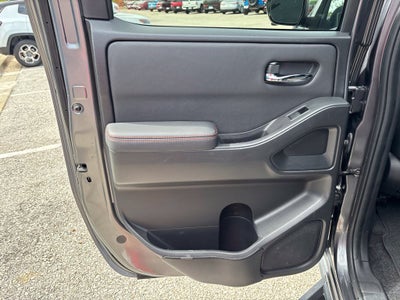 2022 Nissan Frontier Crew Cab PRO-4X 4x4
