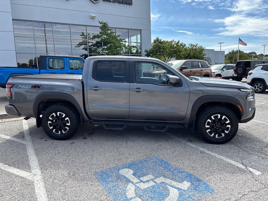 2022 Nissan Frontier Crew Cab PRO-4X 4x4