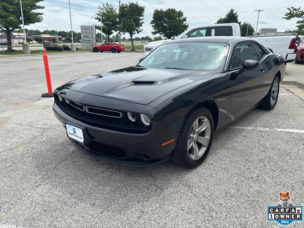 2015 Dodge Challenger SXT