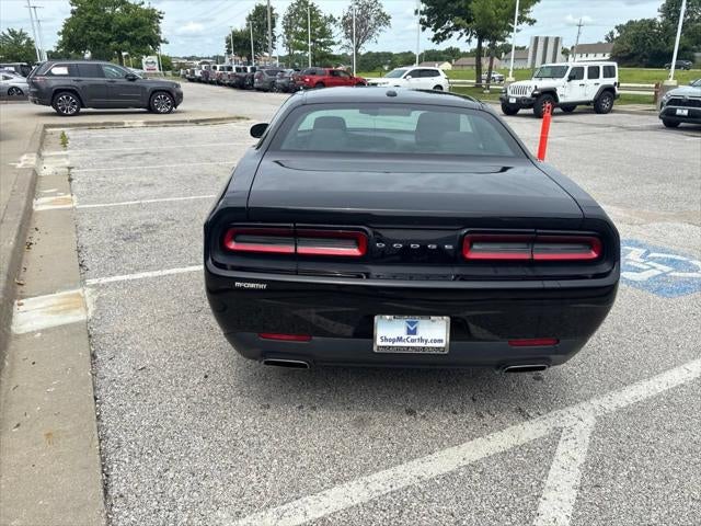 2015 Dodge Challenger SXT