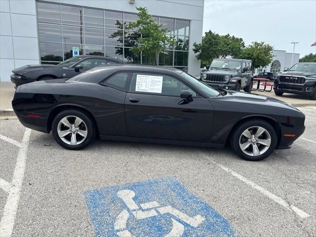 2015 Dodge Challenger SXT
