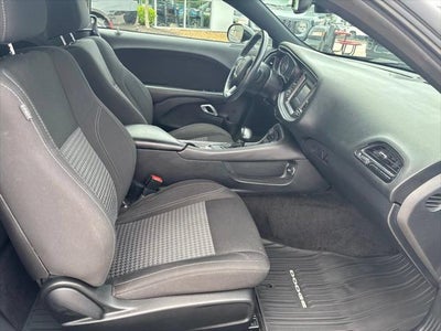 2015 Dodge Challenger SXT