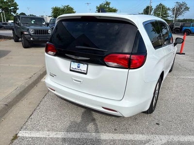 2024 Chrysler Voyager LX
