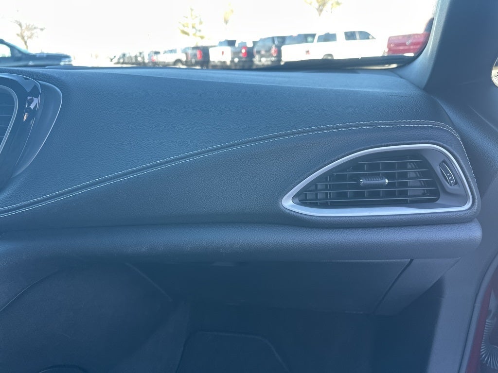 2022 Chrysler Pacifica Hybrid Touring L