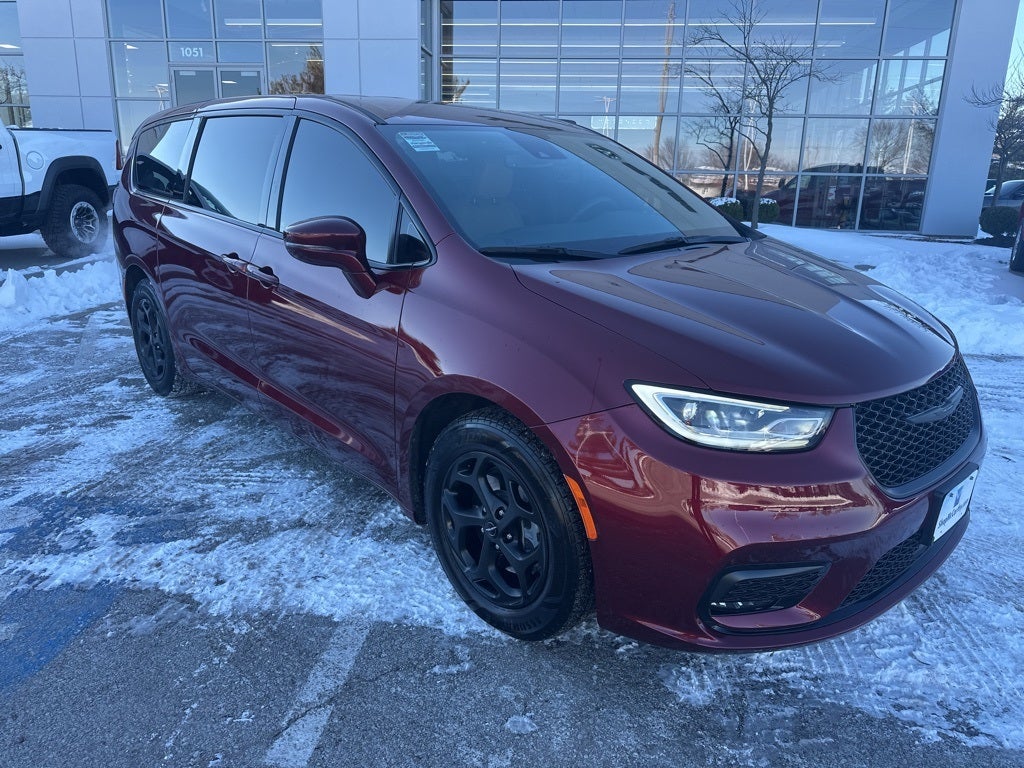 2022 Chrysler Pacifica Hybrid Touring L