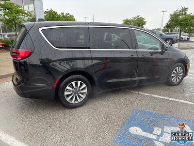 2023 Chrysler Pacifica Hybrid Touring L