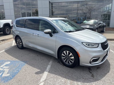 2023 Chrysler Pacifica Hybrid Limited