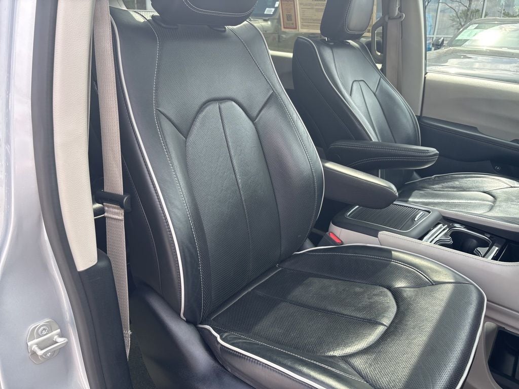 2023 Chrysler Pacifica Hybrid Limited