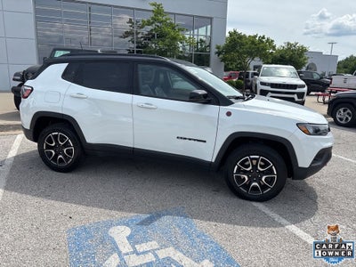 2025 Jeep Compass Trailhawk