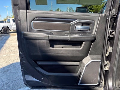 2023 RAM 3500 Laramie Crew Cab 4x4 8' Box