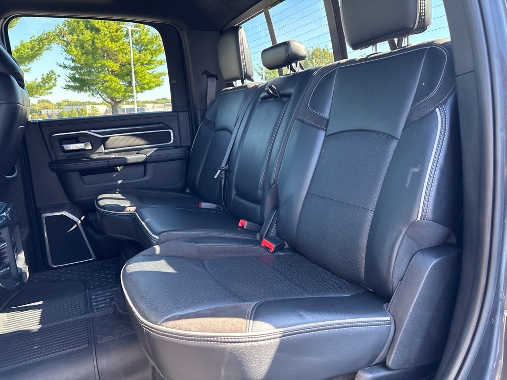 2023 RAM 3500 Laramie Crew Cab 4x4 8' Box