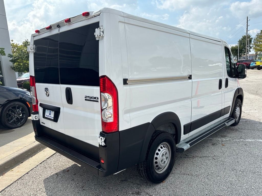 2025 RAM ProMaster 2500 Base 136 WB